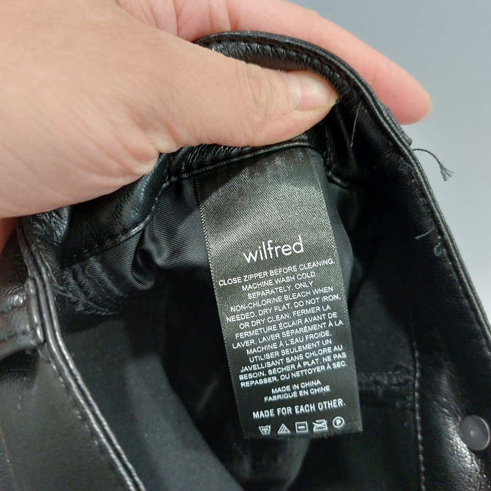 WILFRED Melina Pant Cropped Black - Picture 8 of 9